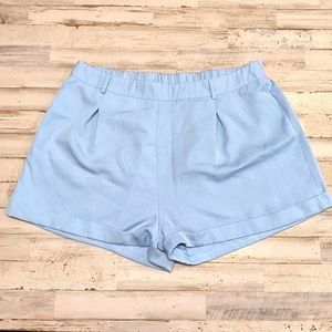 Shein Women's Curve Pleated Solid Slant Pocket Shorts Blue Size 2XL